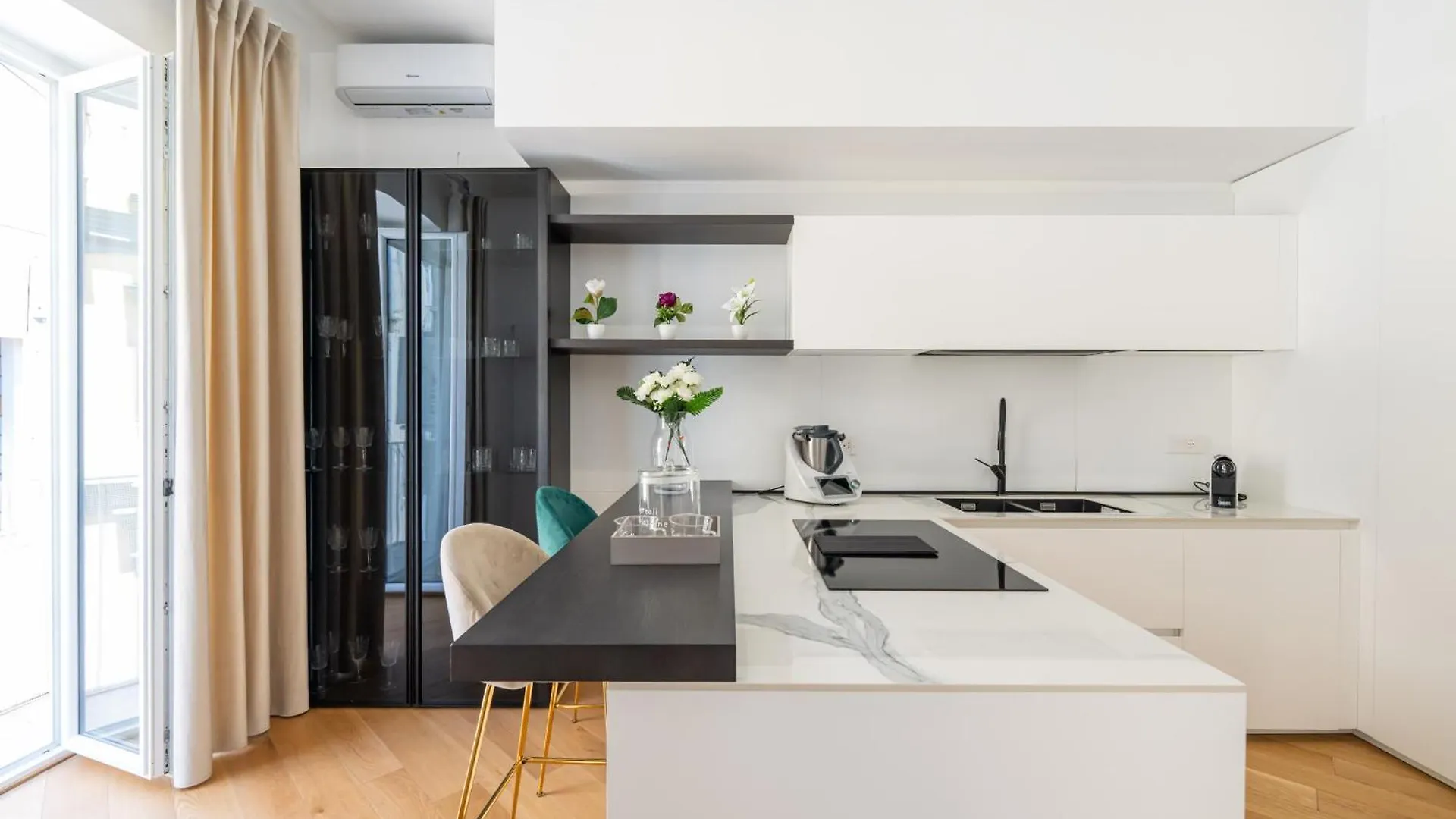 Apartmán Aristocrat Chiaia Bridge Neapol Itálie