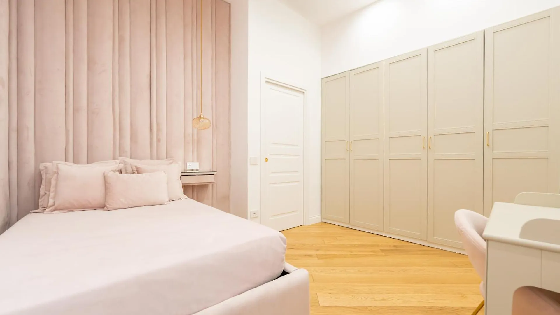Apartmán Aristocrat Chiaia Bridge Neapol